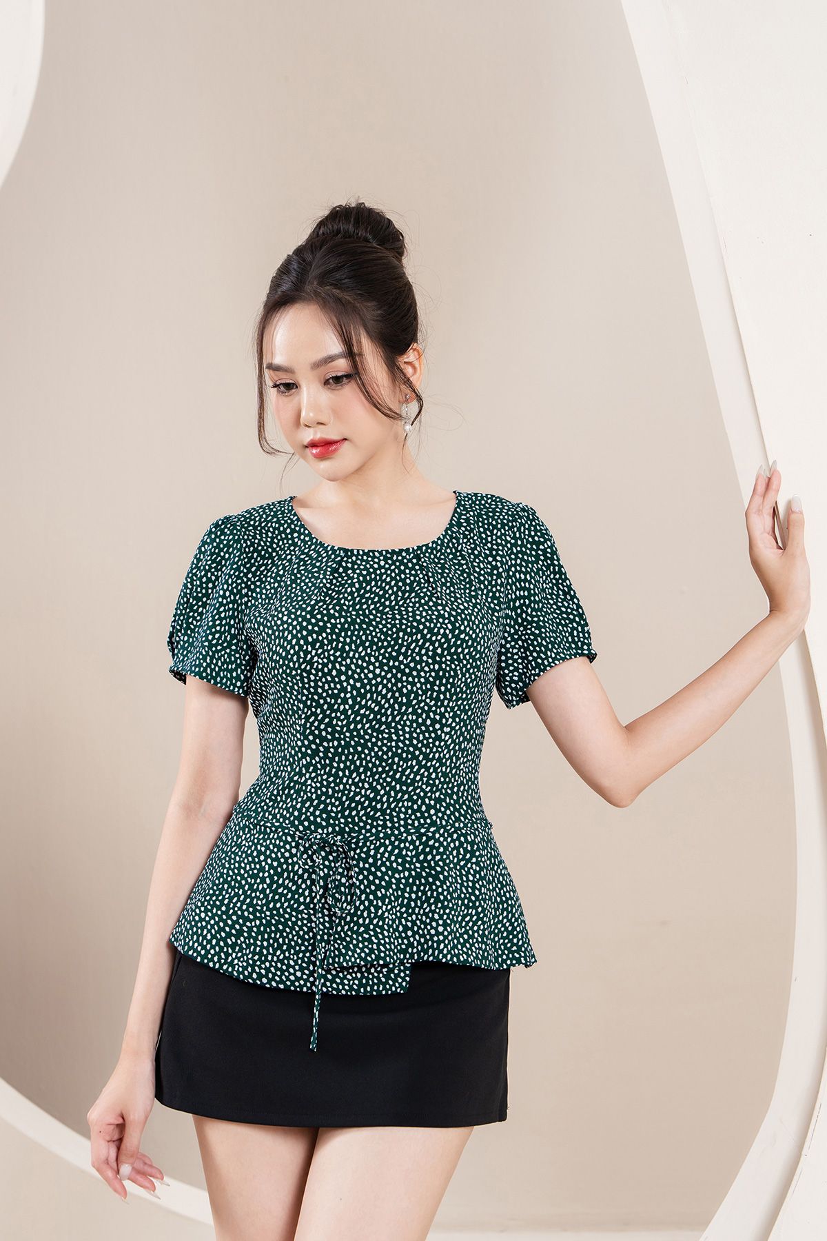 Áo Peplum Gấu Xếp - L61B23H024