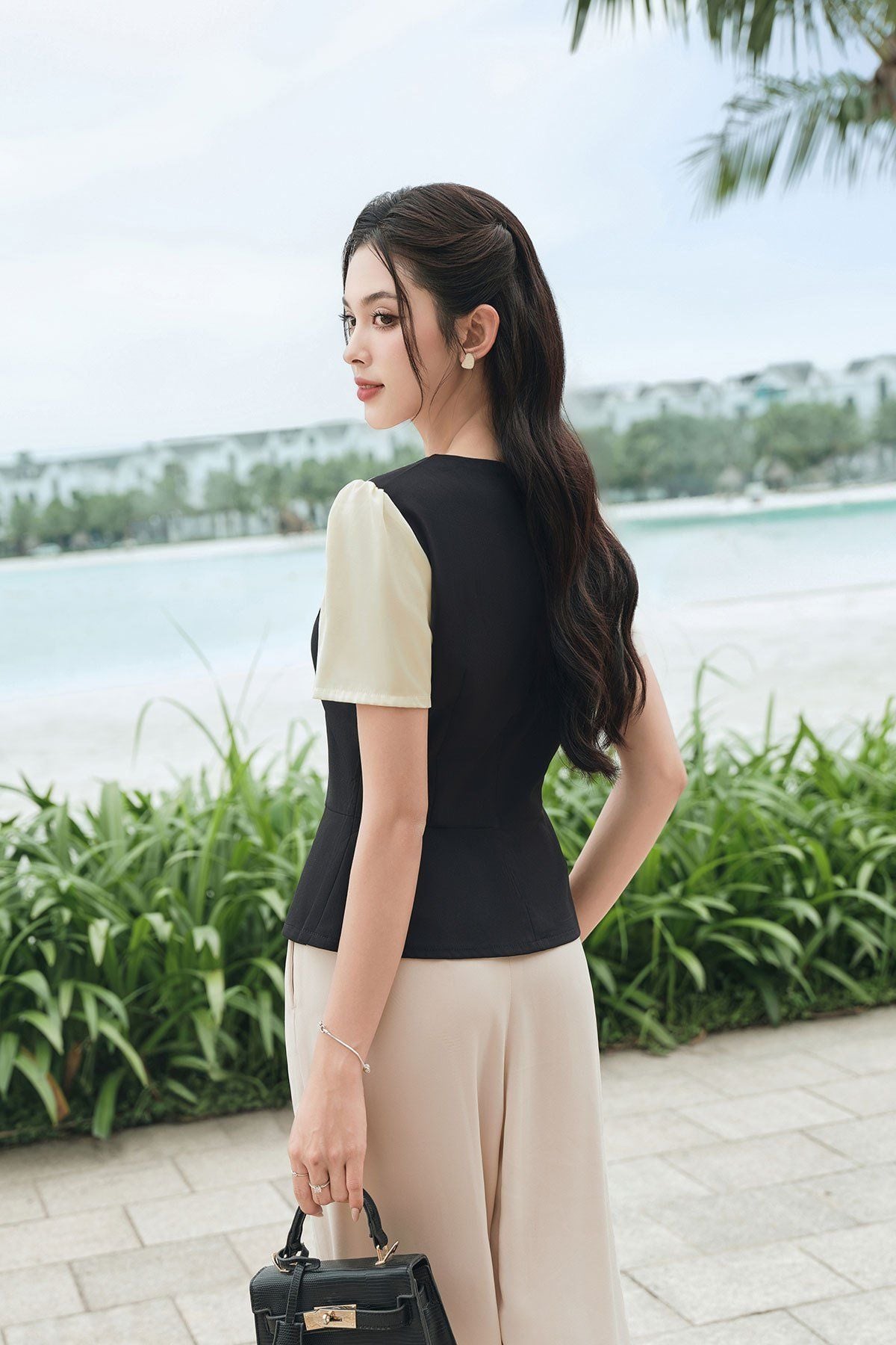 áo peplum phối cầu ngực - L61B24H017