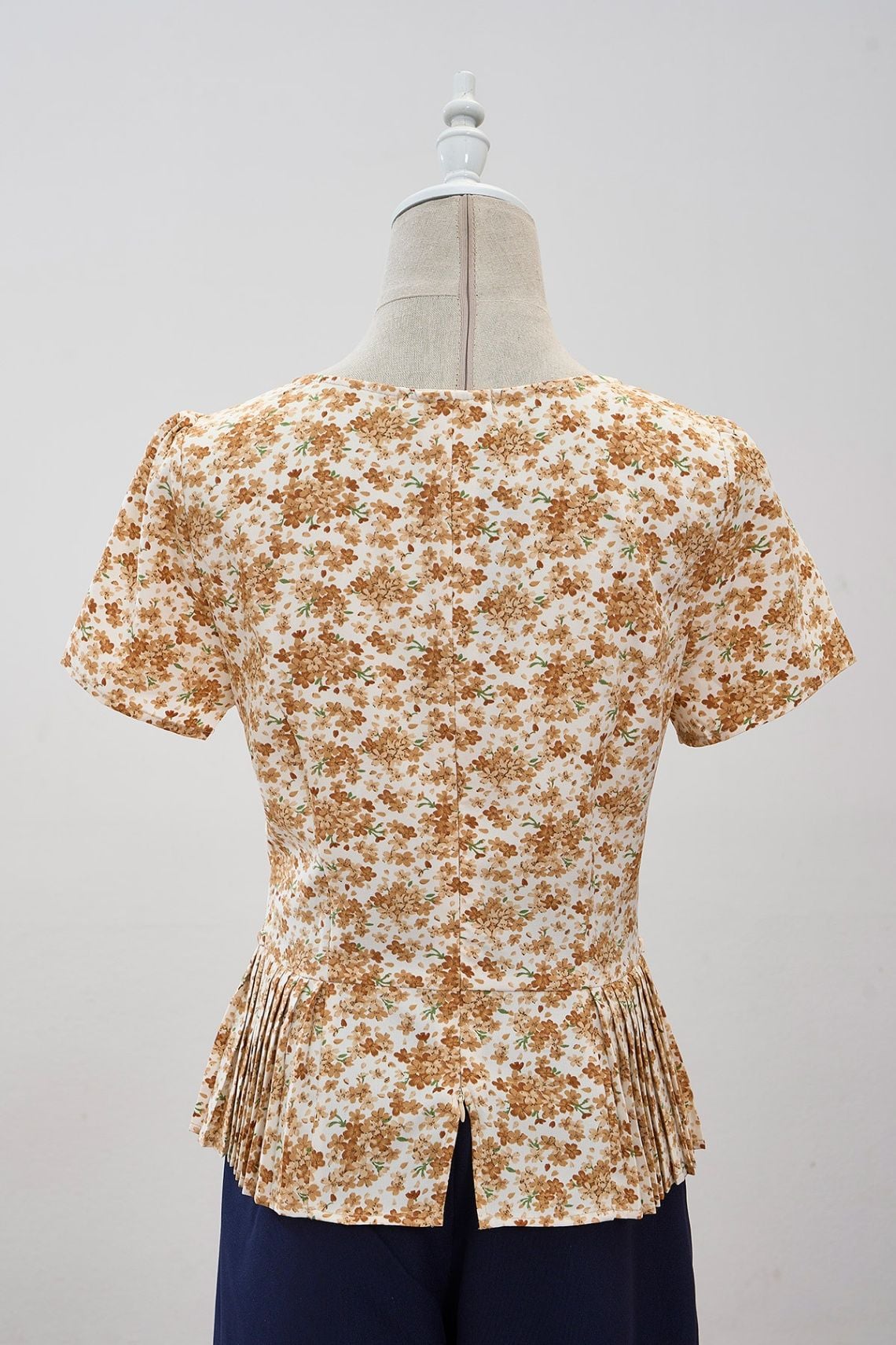 Áo nơ eo - L61B24H076