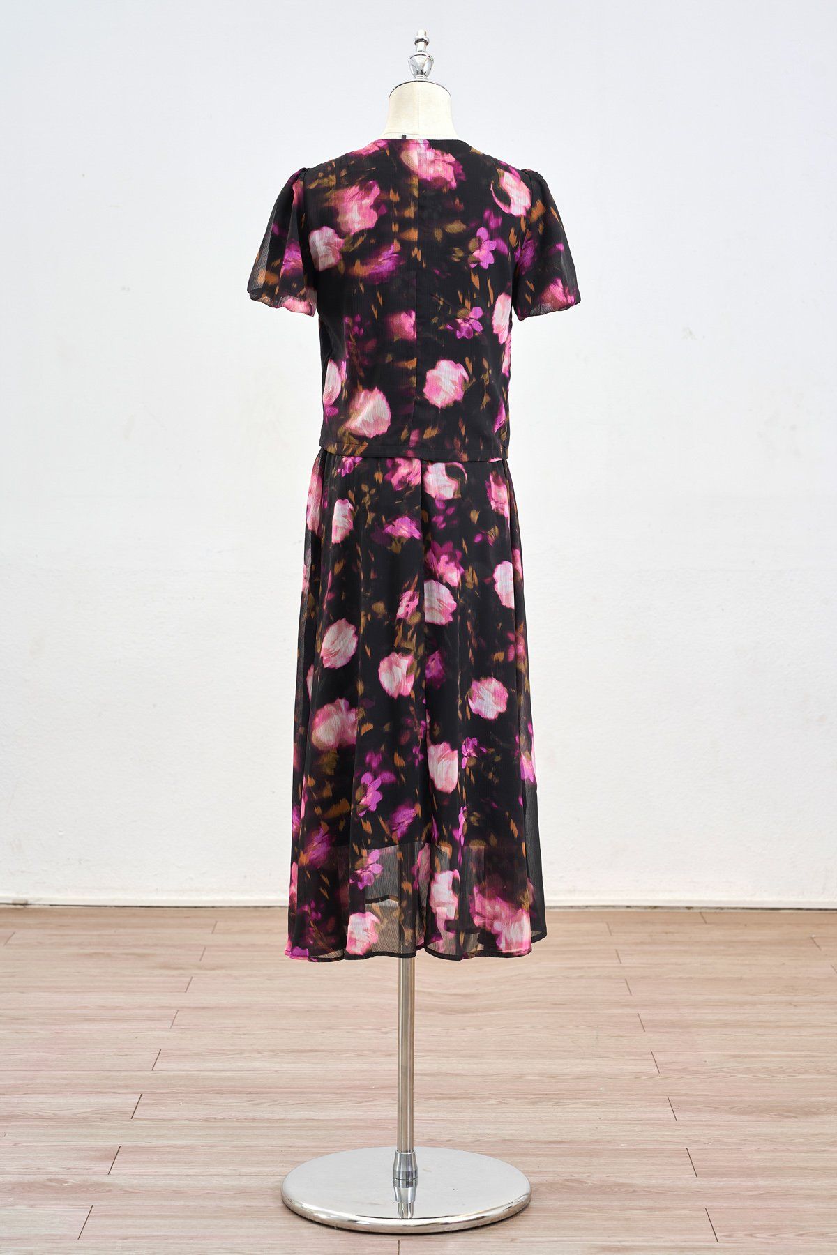 Áo croptop tay phồng - L61H25H028