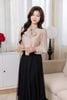 Áo sơ mi cổ nơ thêu chữ - L61H25Q008