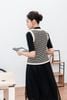 áo len sát nách dệt kẻ - L61W23Q006