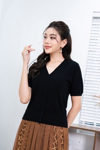 áo len cổ tim tay bồng đính cúc - L61W23T007