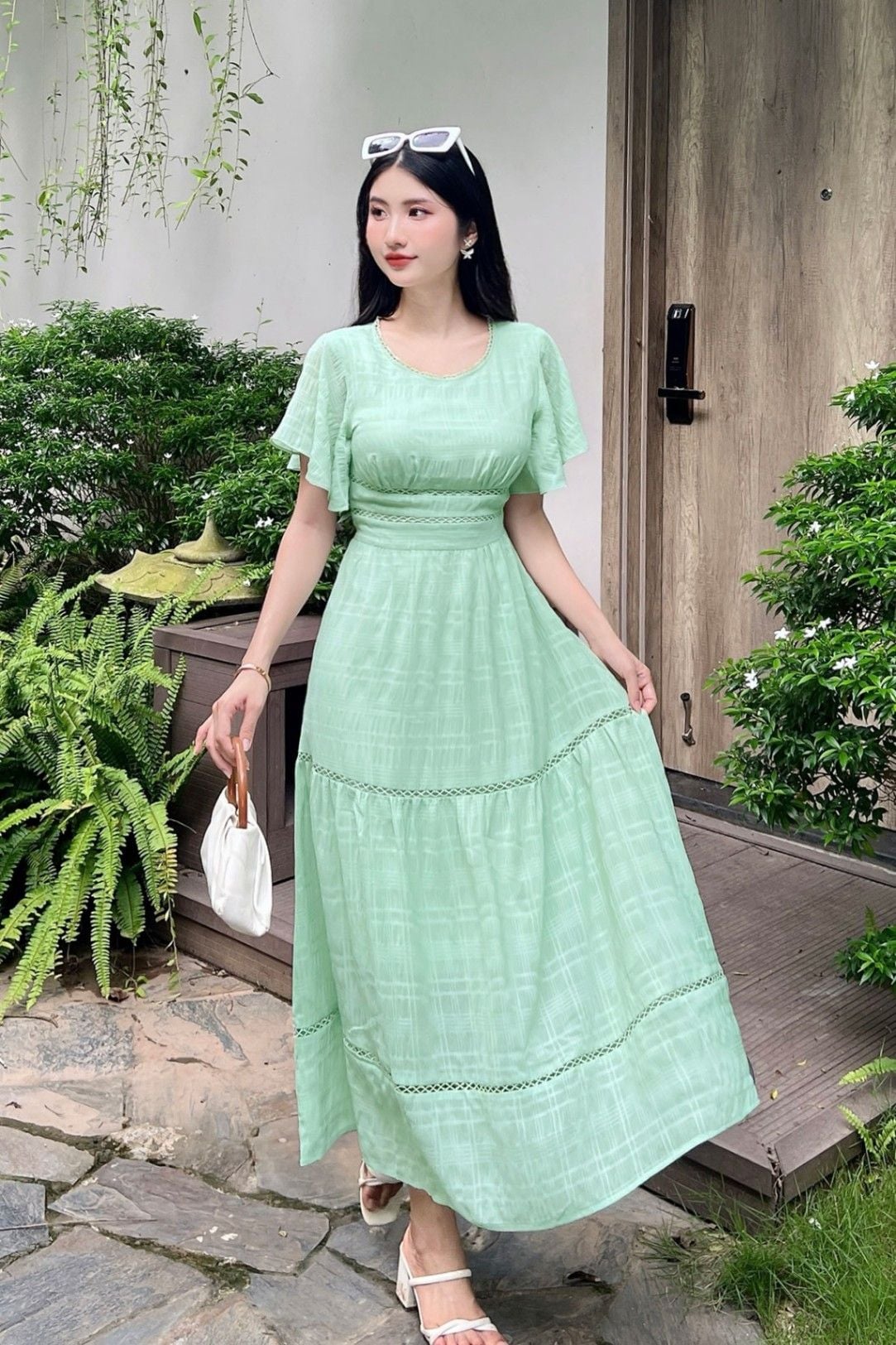 Đầm maxi nối ren - L63M24H069