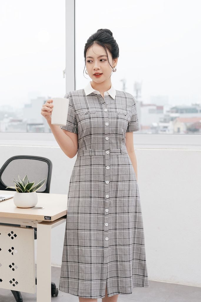 Đầm cổ đức phối cơi ngực - L63R24H005