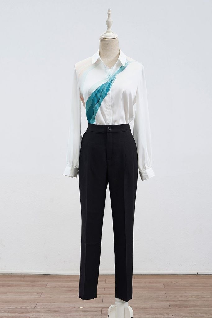 Quần baggy thêu logo - L64K24Q006