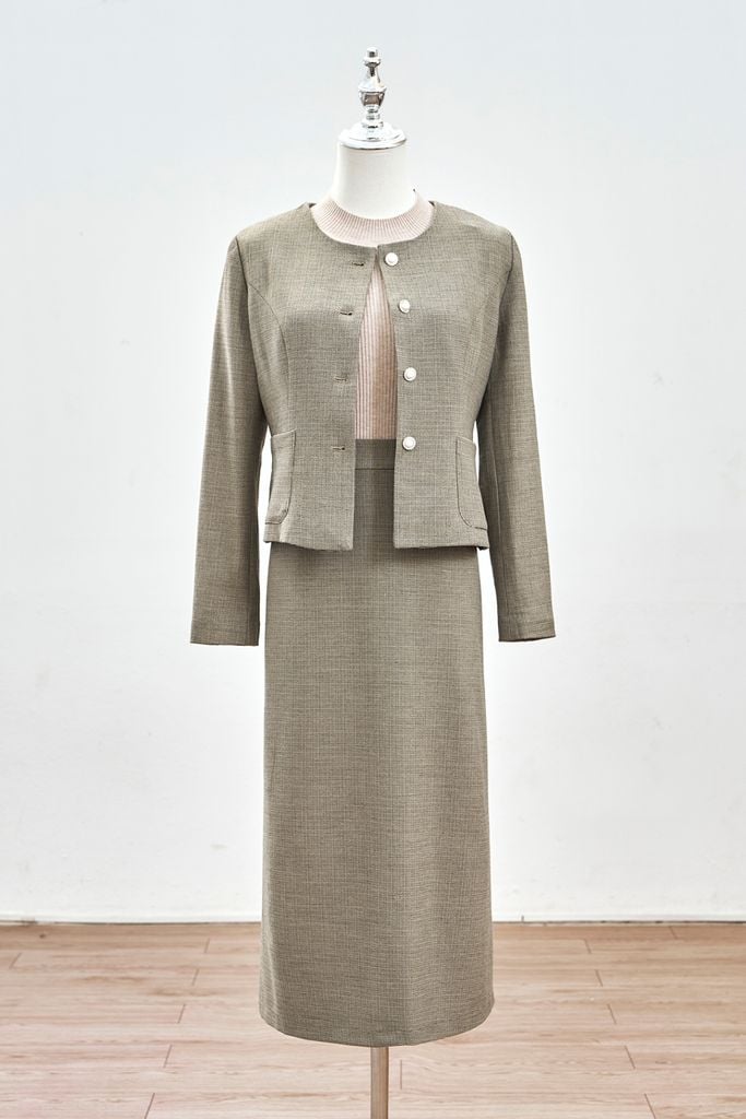 Áo vest cổ tròn túi ốp - L65B24T017