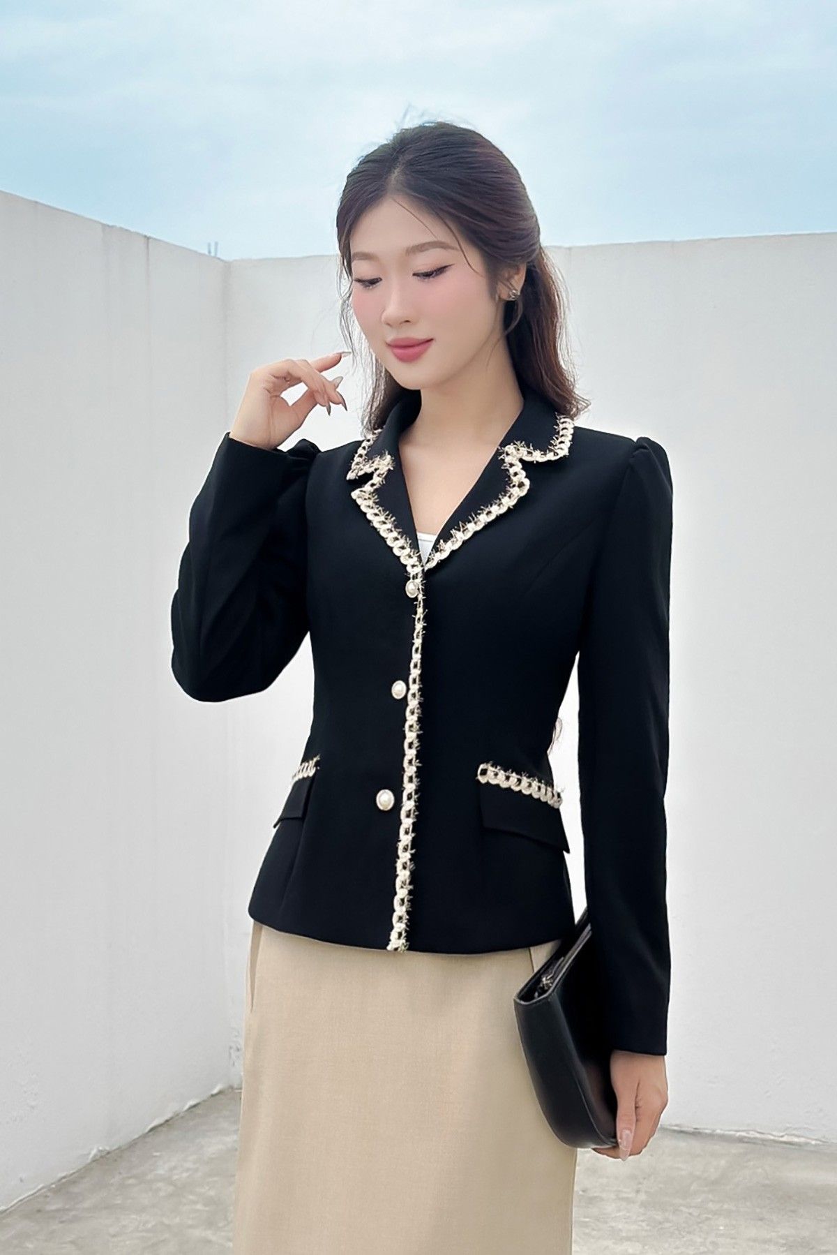 Áo vest cổ 2 ve đắp dây - L65B24T019