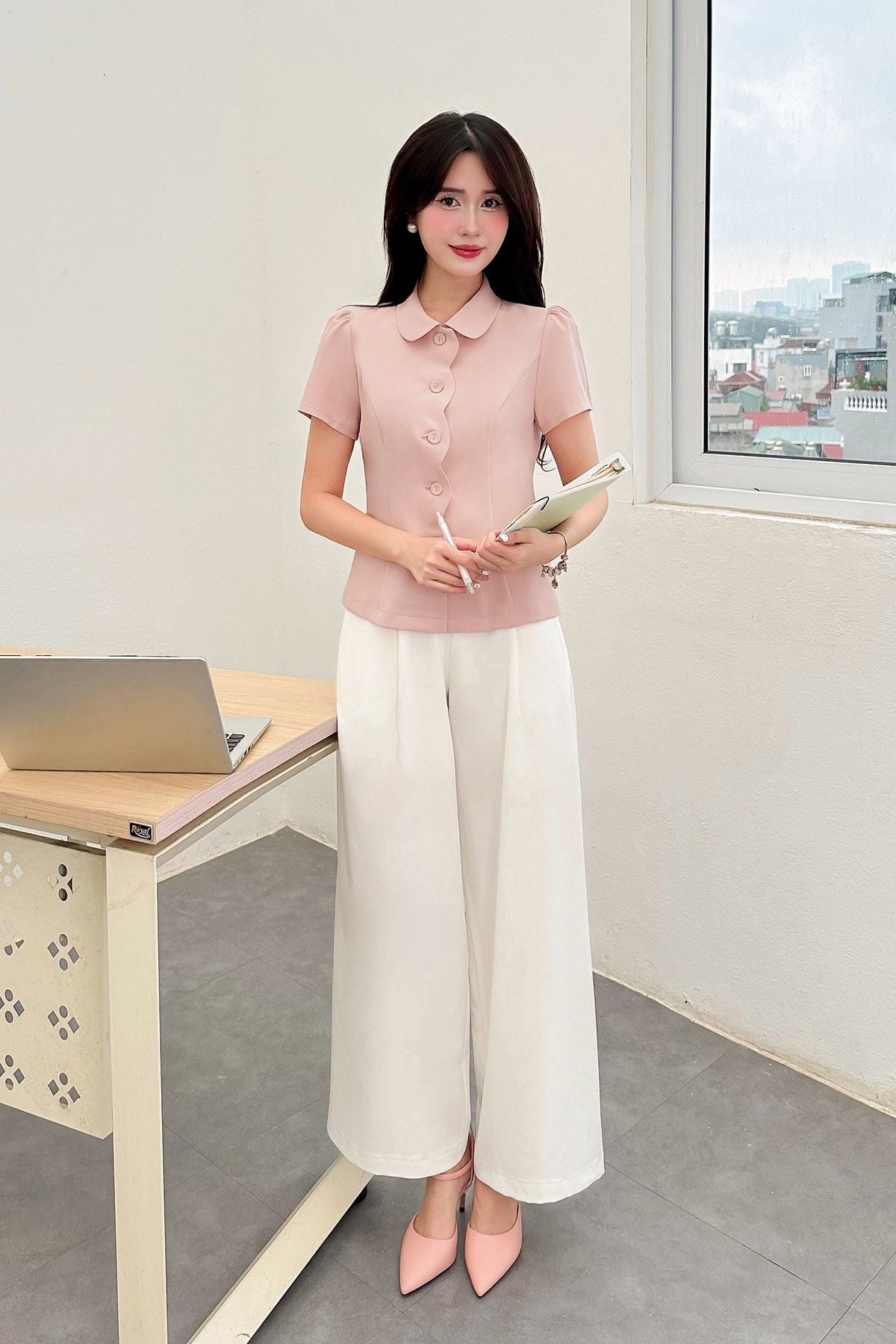 áo cổ sen nẹp răng cưa - L65D23Q006