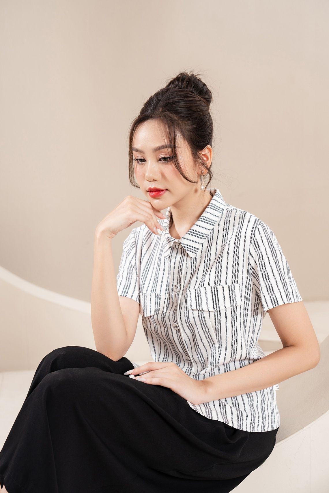 áo đờ mi cổ đức - L65D23Q009