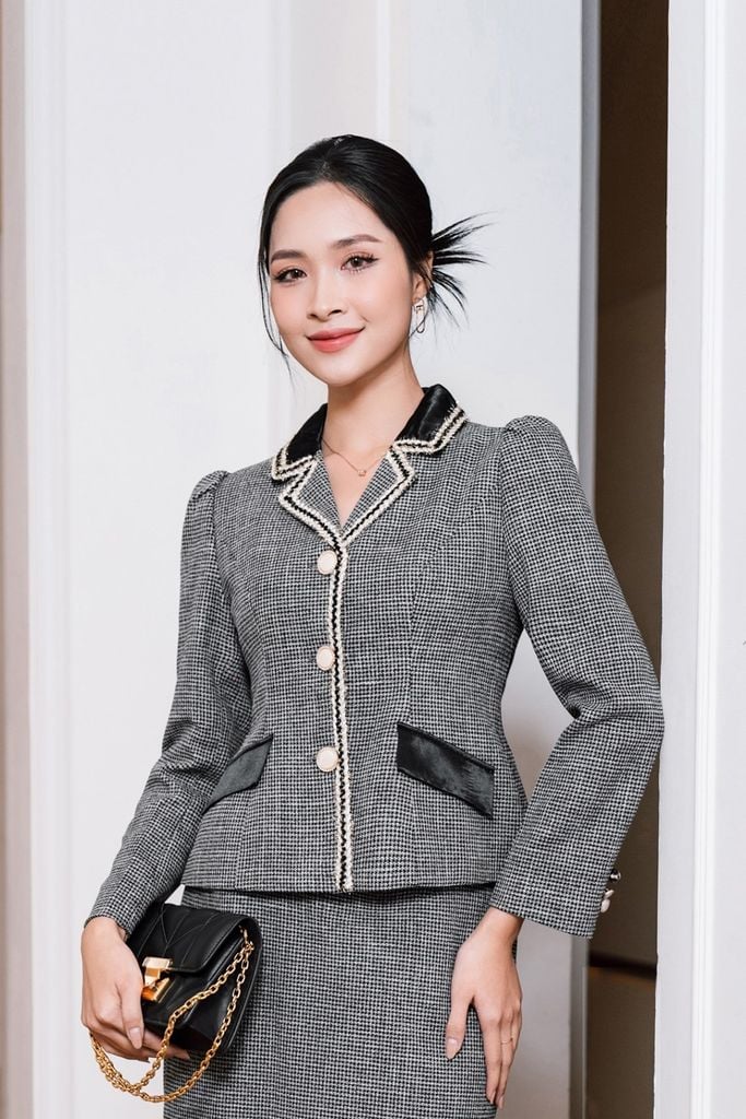 áo vest dạ cổ 2 ve phối dây - L65W23T019