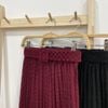 Chân váy dập ly nhung ô đai rời - N62L22Q005