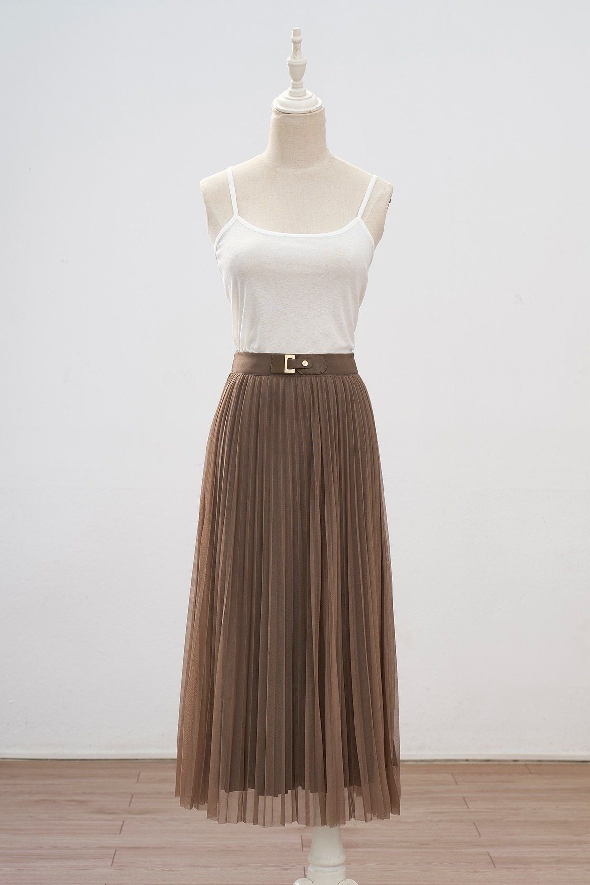 Chân váy dập ly khoen cạp - N62L24Q011