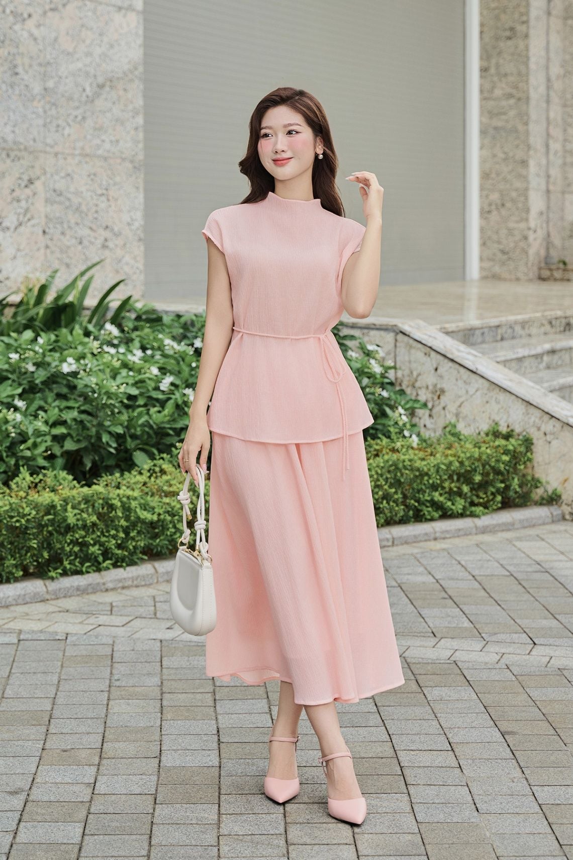 Áo cổ leo dáng rộng vai chờm - O61B24H025