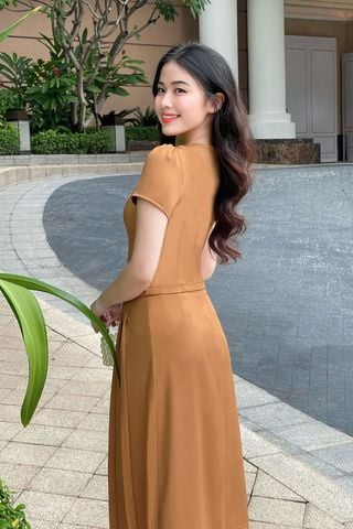 Chân váy xếp ly 1 bên - O62I24Q016