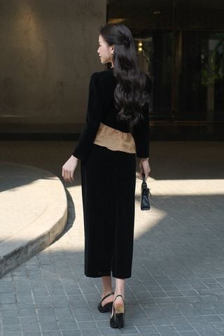 Chân váy nhung dáng suông dài - O62T24T001