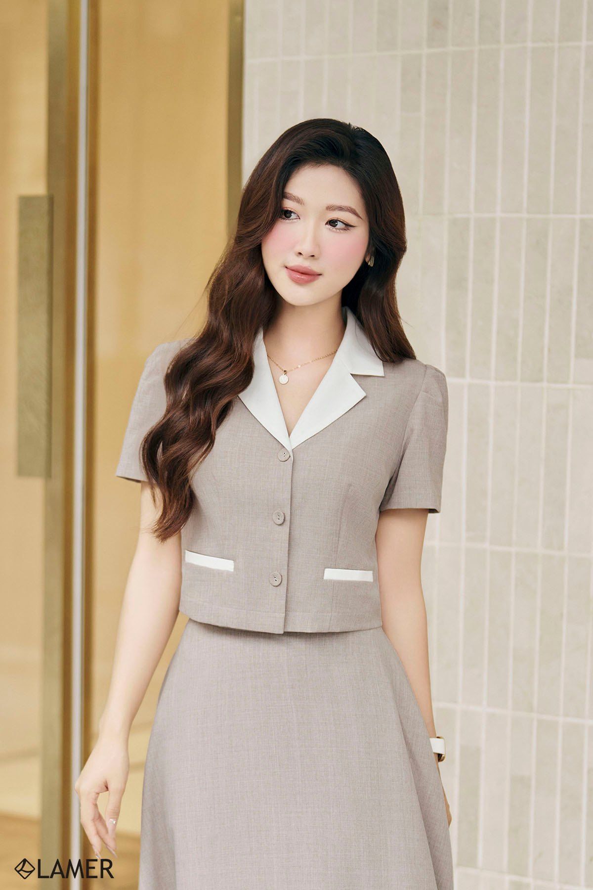 áo đờ mi cổ 2 ve phối màu - O65D24H009