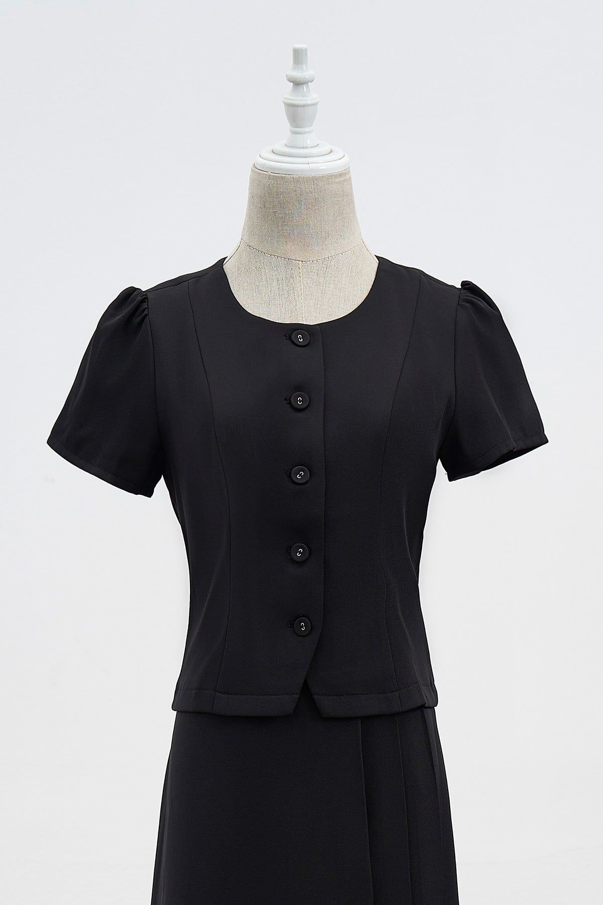Áo croptop tay ngắn vạt chéo - O65D24Q006
