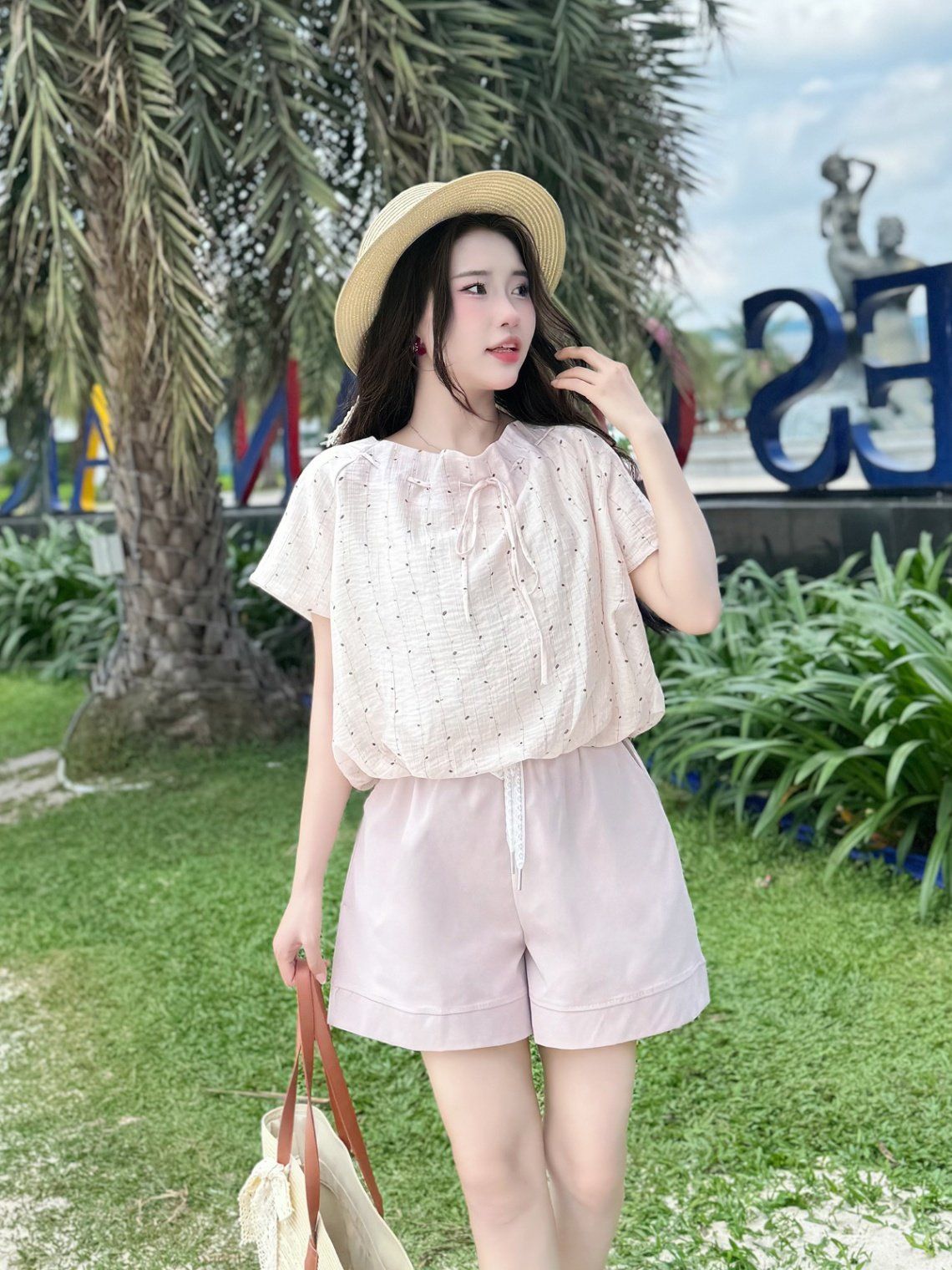 Áo kiểu tay ngắn ly cổ - P61B25H037