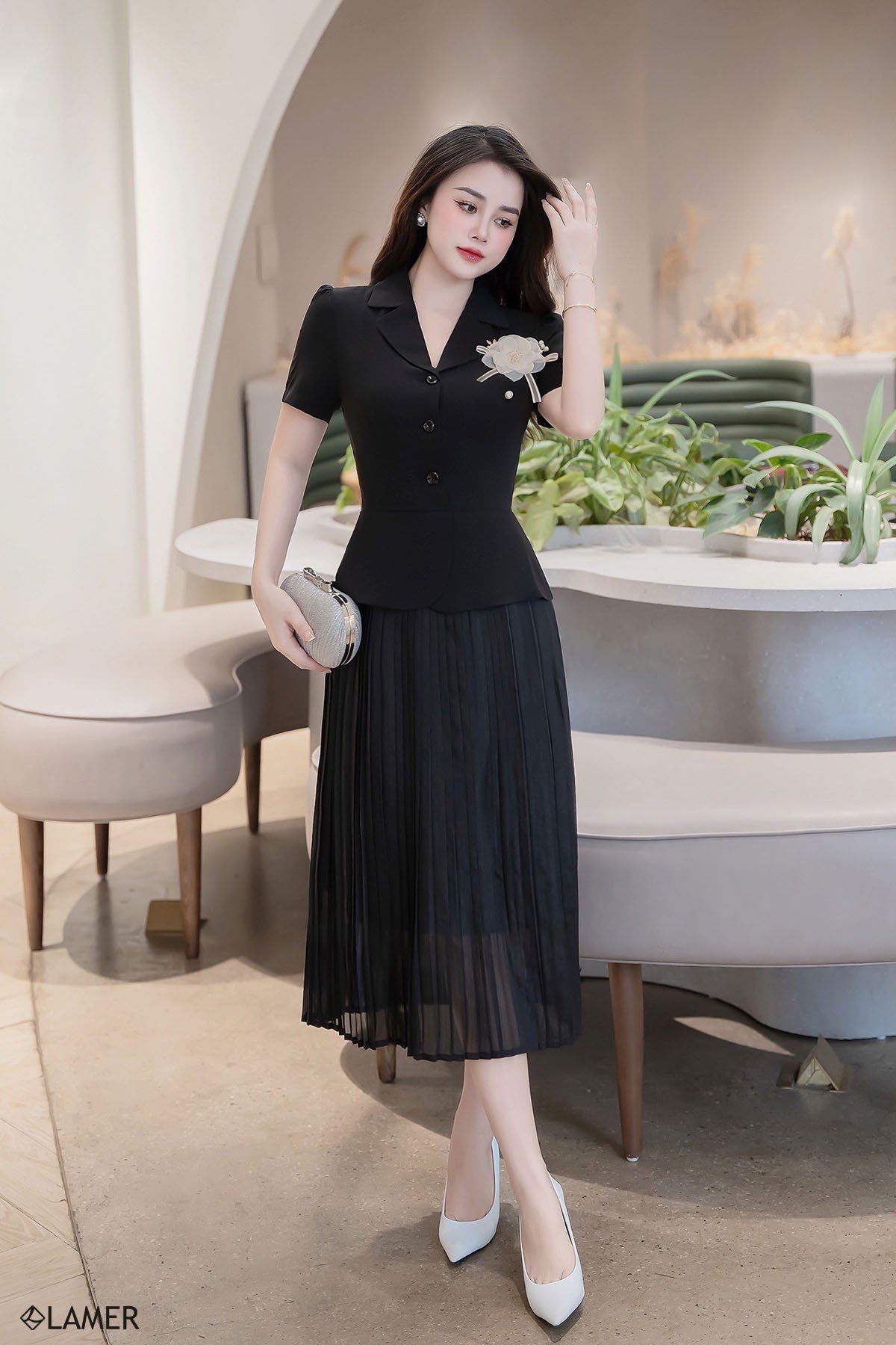 Đầm dạ hội cổ 2 ve đính hoa - S63L24Q006