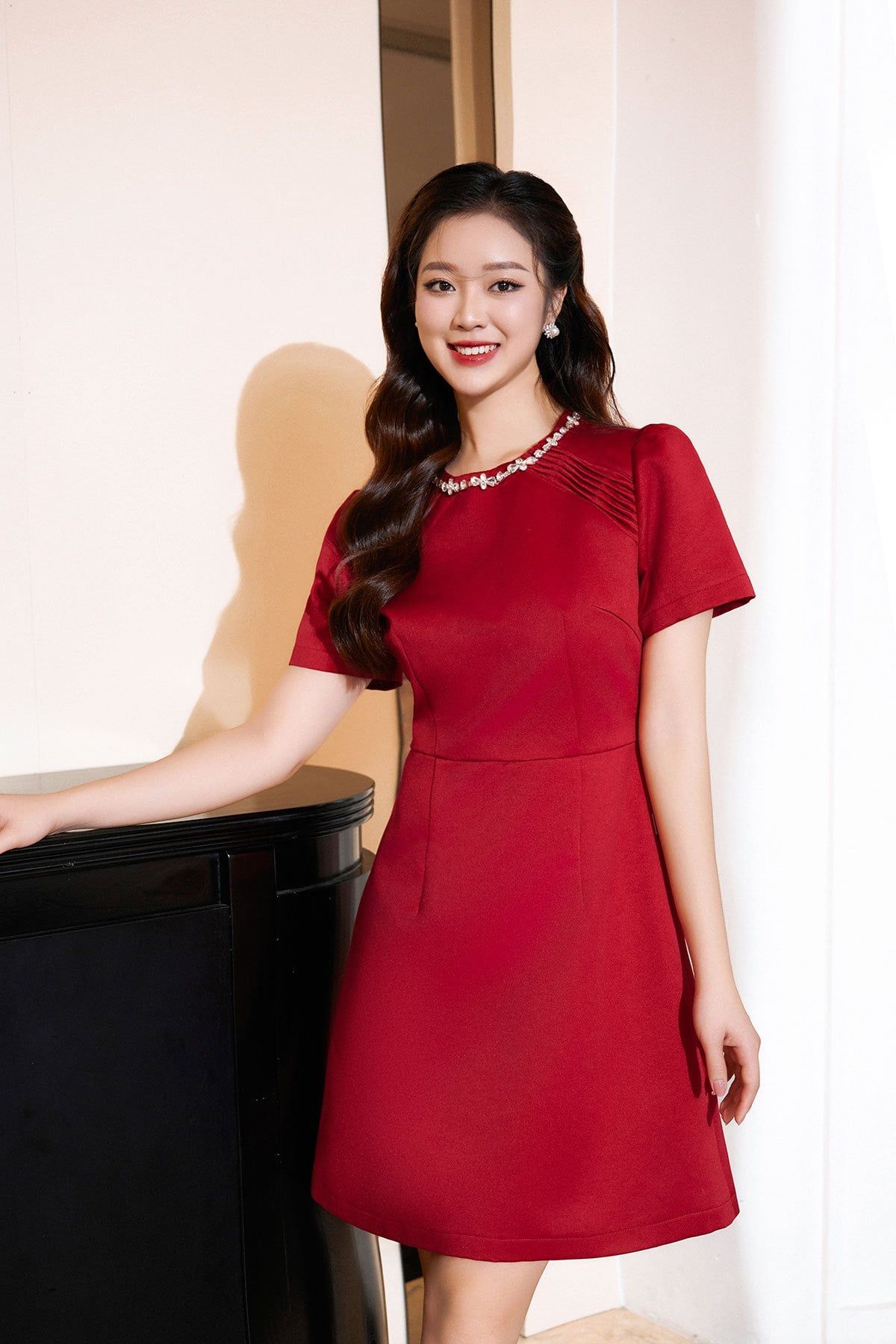 Đầm dạ hội dáng A cổ đính đá - S63R23Q069