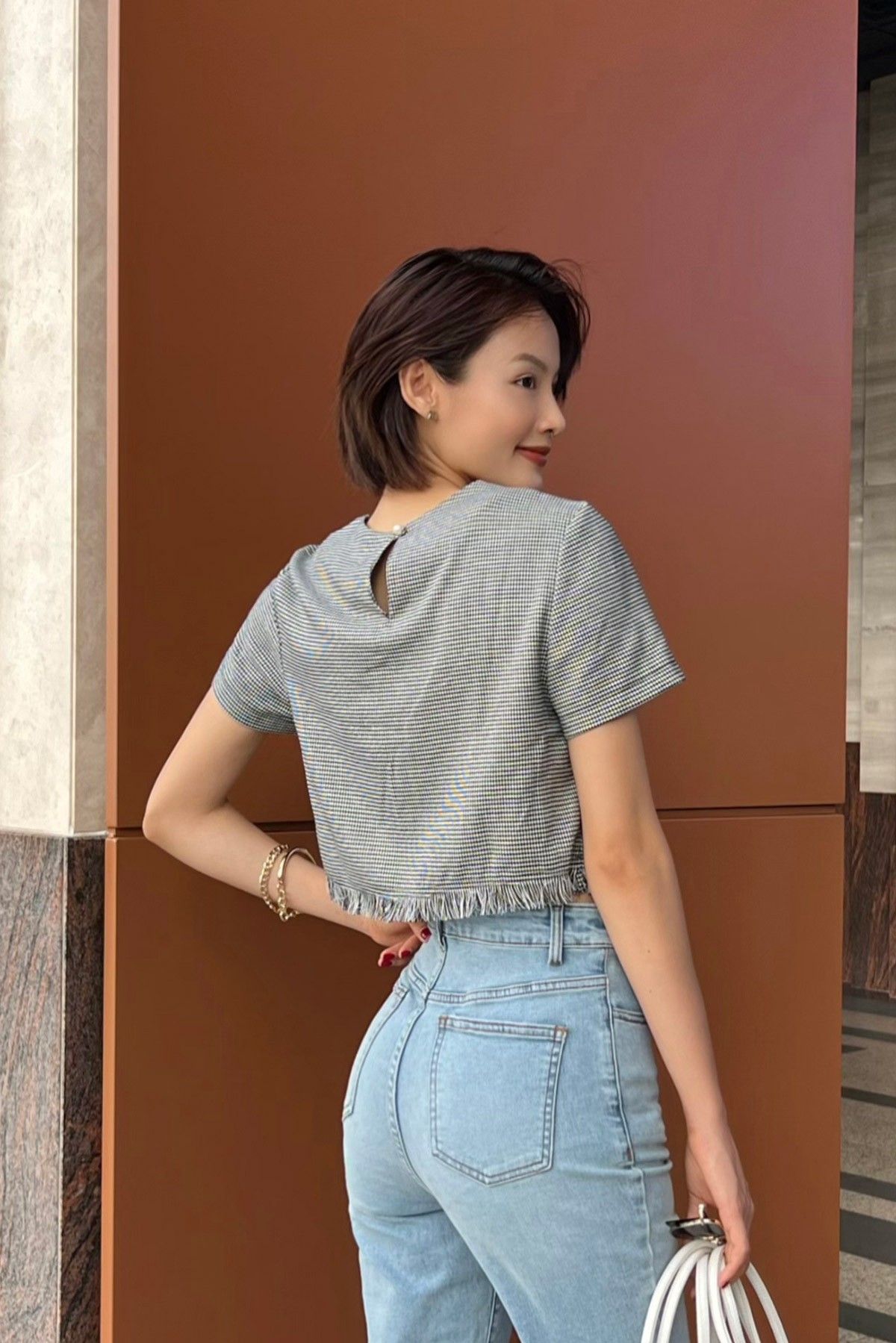 áo croptop cổ tròn tua gấu - V61R23H025