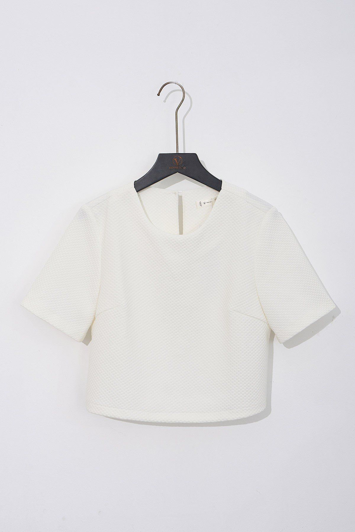 Áo croptop cổ tròn - V61R24H033