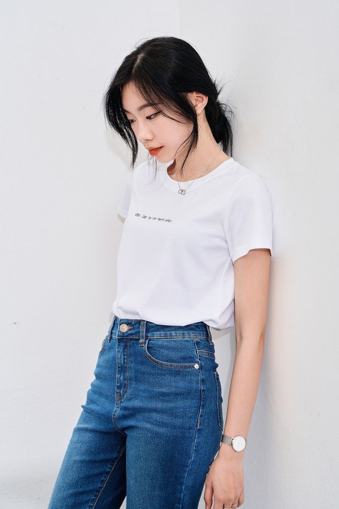 áo thun cổ tròn in hình - V61S24H015