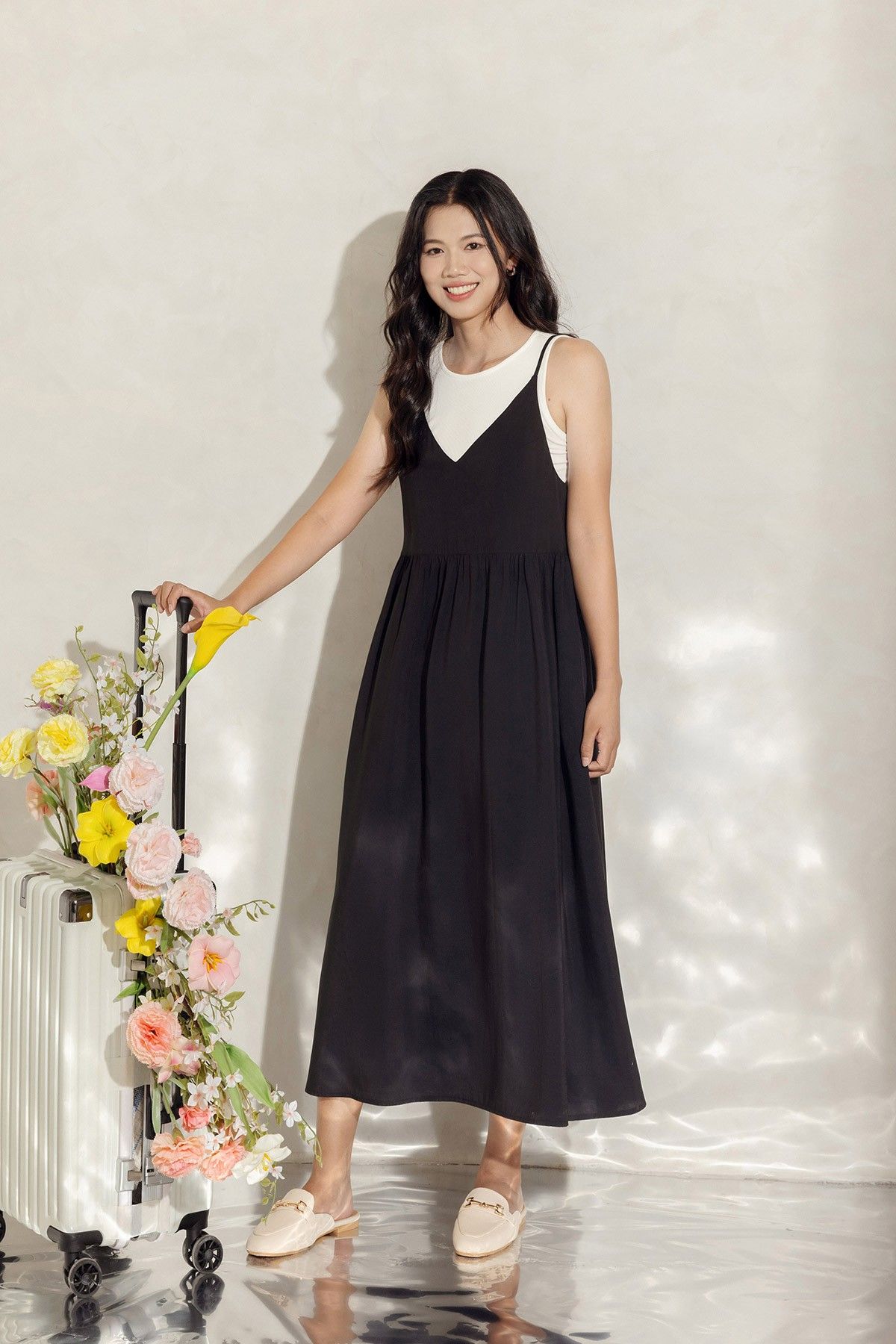 Đầm maxi 2 dây nhún eo - V63M24H012