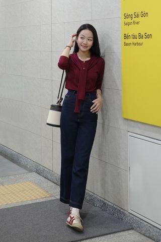 Quần jean ống rộng diễu chỉ - V64J24Q019