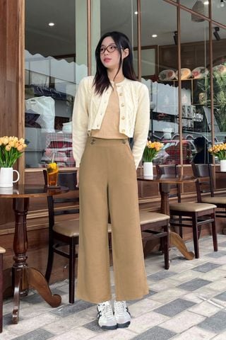 Quần ống rộng cạp đính khuy - V64W24Q001
