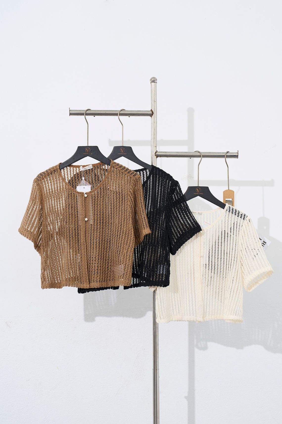 Áo len lưới croptop cổ tròn - V65C25Q001