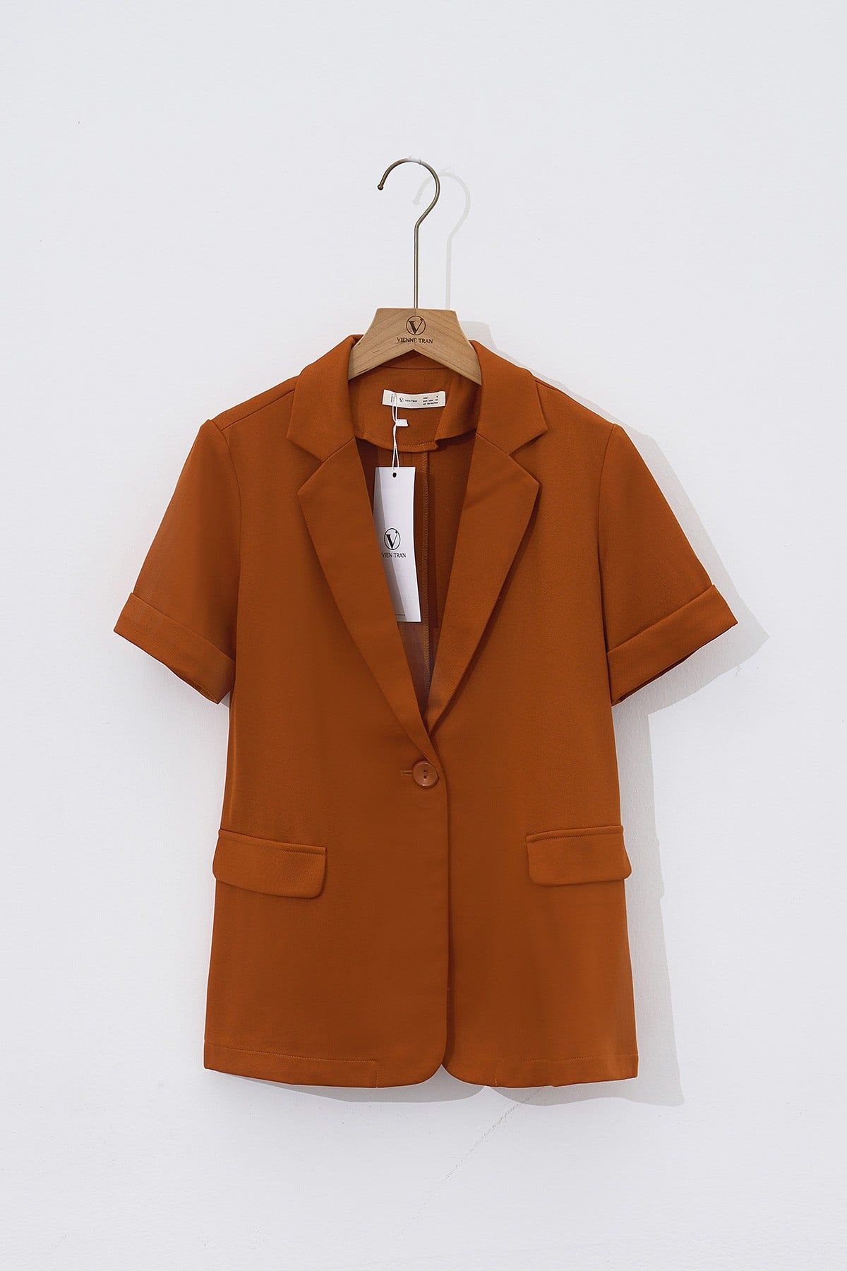 Áo blazer ngắn tay cổ 2 ve - V65D23H001