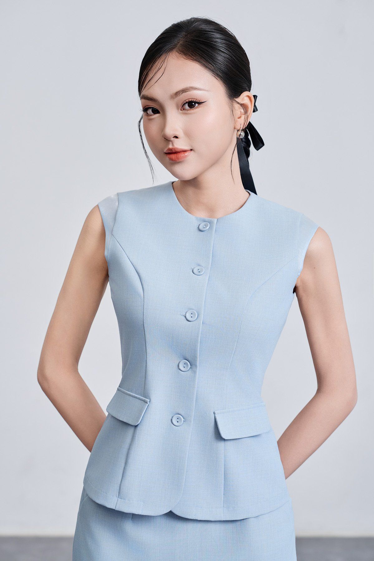 Áo gile cổ tròn - V65G25H002