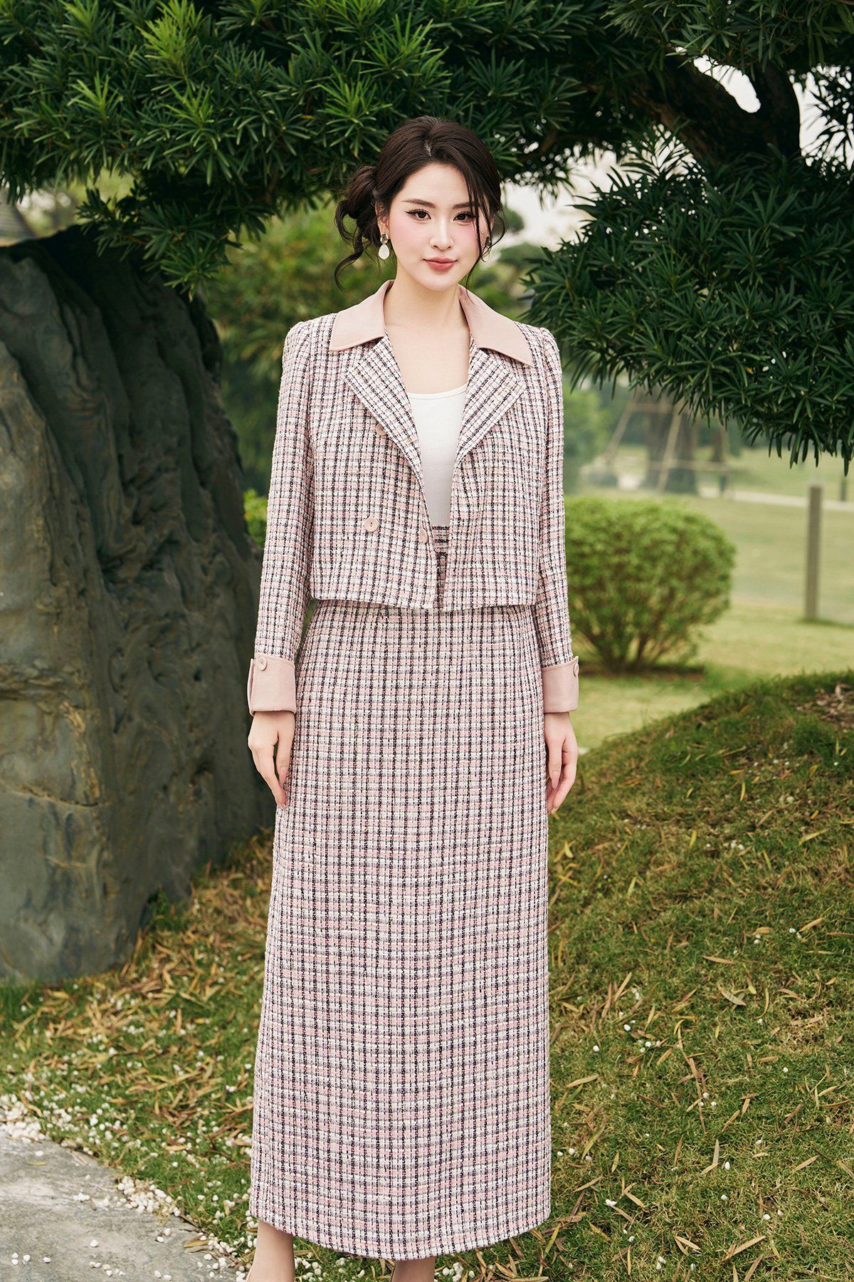 Chân váy dạ tweed dáng suông - V62T24T003