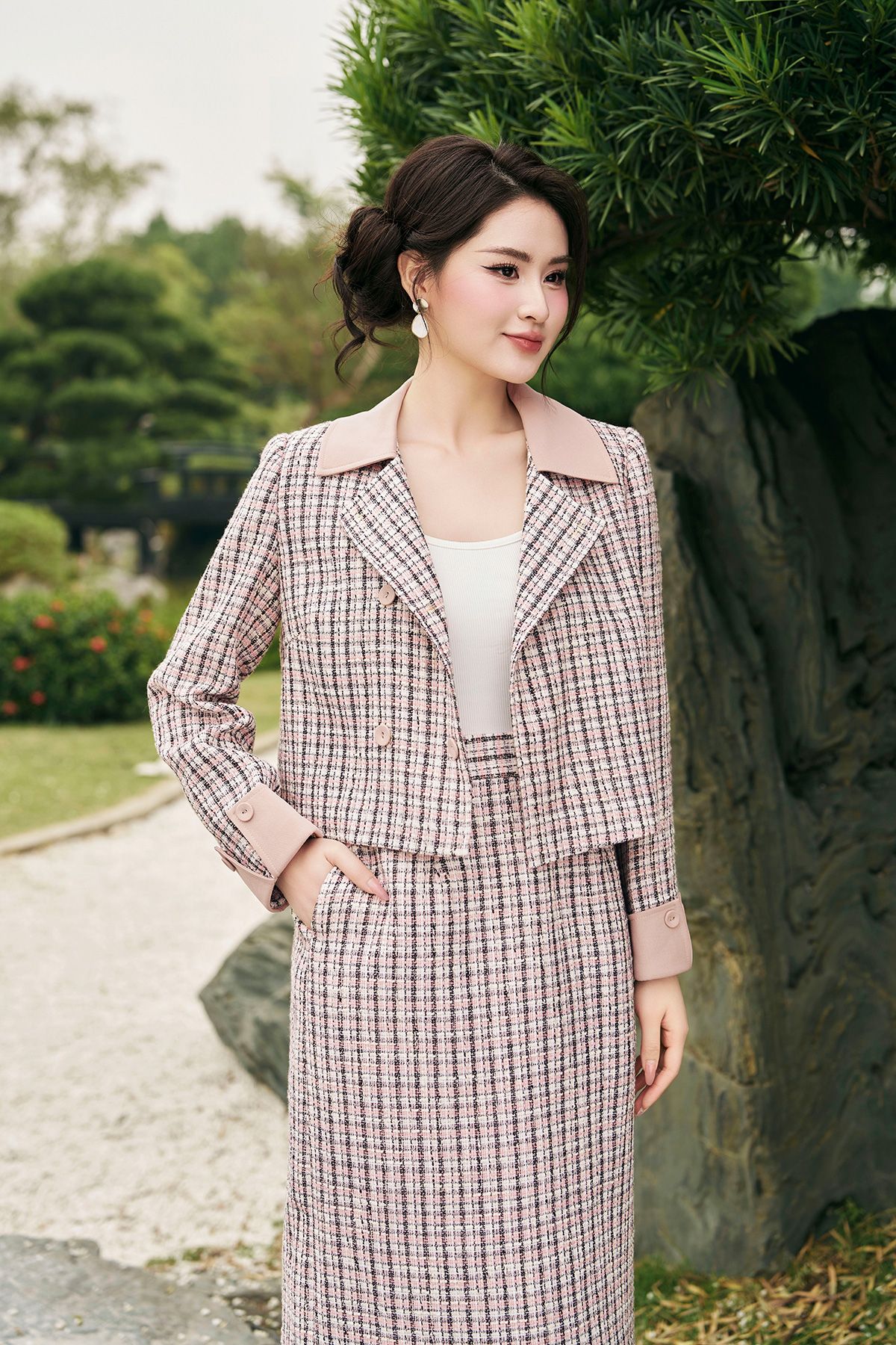Áo khoác dạ tweed phối màu - V65W24T024