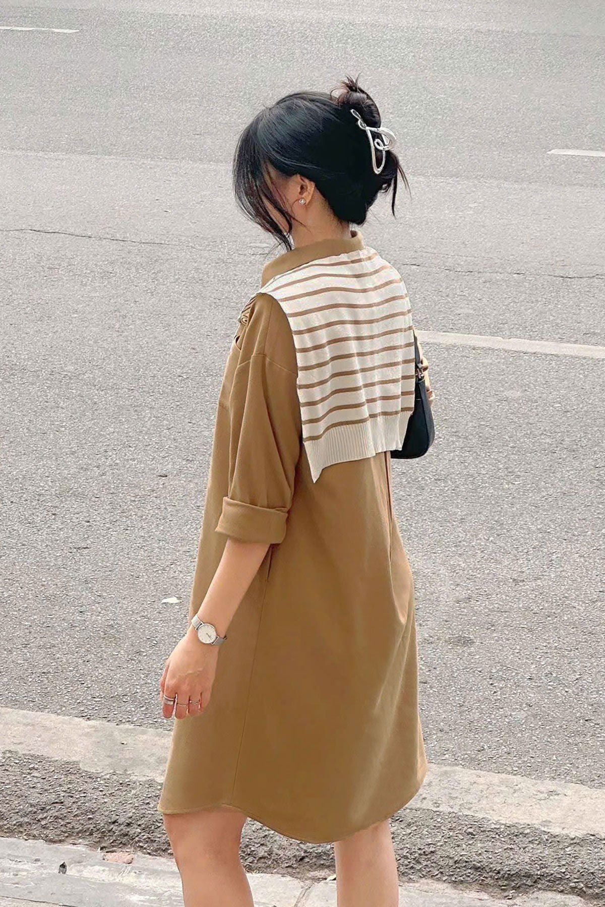 Khăn len khoác nhẹ - V6AO24Q005