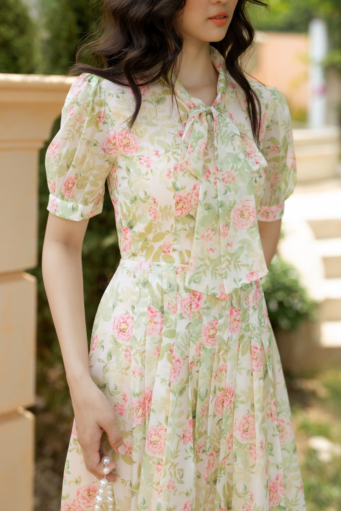 Lily dress 2023/ Đầm Clothesrack cột dây cổ tay ngắn Lily - Việt Nam