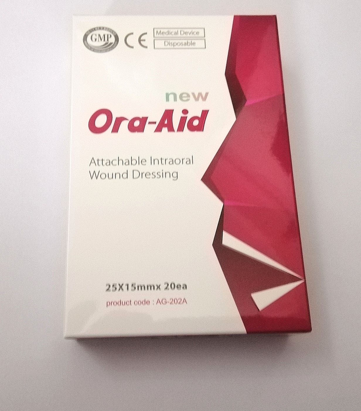  Miếng dán bảo vệ và giúp lành nhanh vết thương trong miệng sau phẫu thuật nha khoa Ora-Aid  (Màu đỏ 25x15mm) 