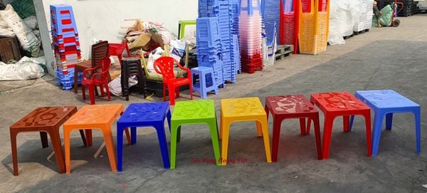 Bàn Nhựa PP Mặt Chữ Nhật Vinh Nam - 70 x 50 x 50,5cm