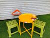Bộ Bàn Sắt Mặt Tròn Và 2 Ghế Nhựa Trung Mỹ 3 Màu