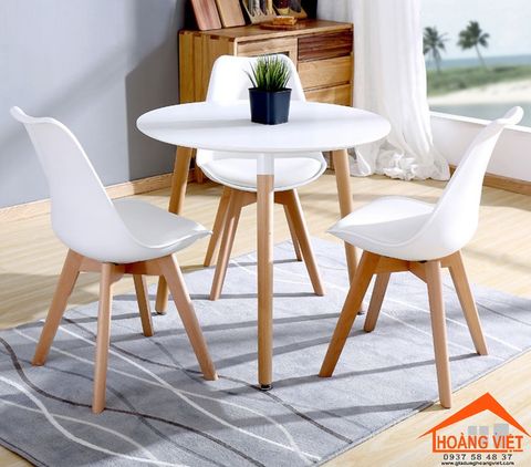 Bộ Bàn Mặt Tròn Và 3 Ghế Luxury
