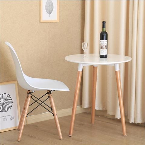 Bộ Bàn Mặt Tròn Và 2 Ghế Eames, Chân Gỗ Sồi, Màu Trắng