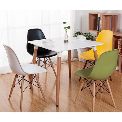 Bộ Bàn Nhựa PP Mặt Vuông Và 4 Ghế Eames