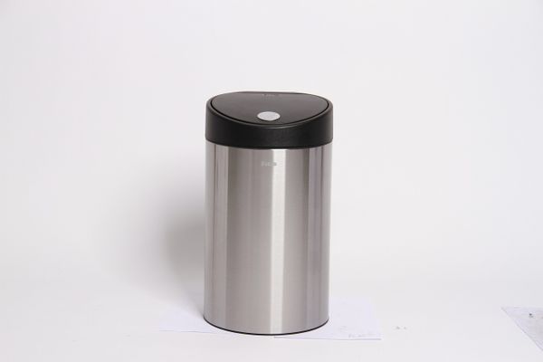 Thùng Rác Inox Fitis Nhấn Tròn 12 Lít
