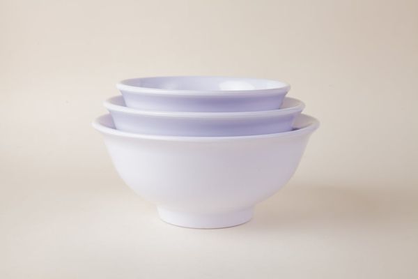 Tô Tròn Cao Viền Màu Trắng