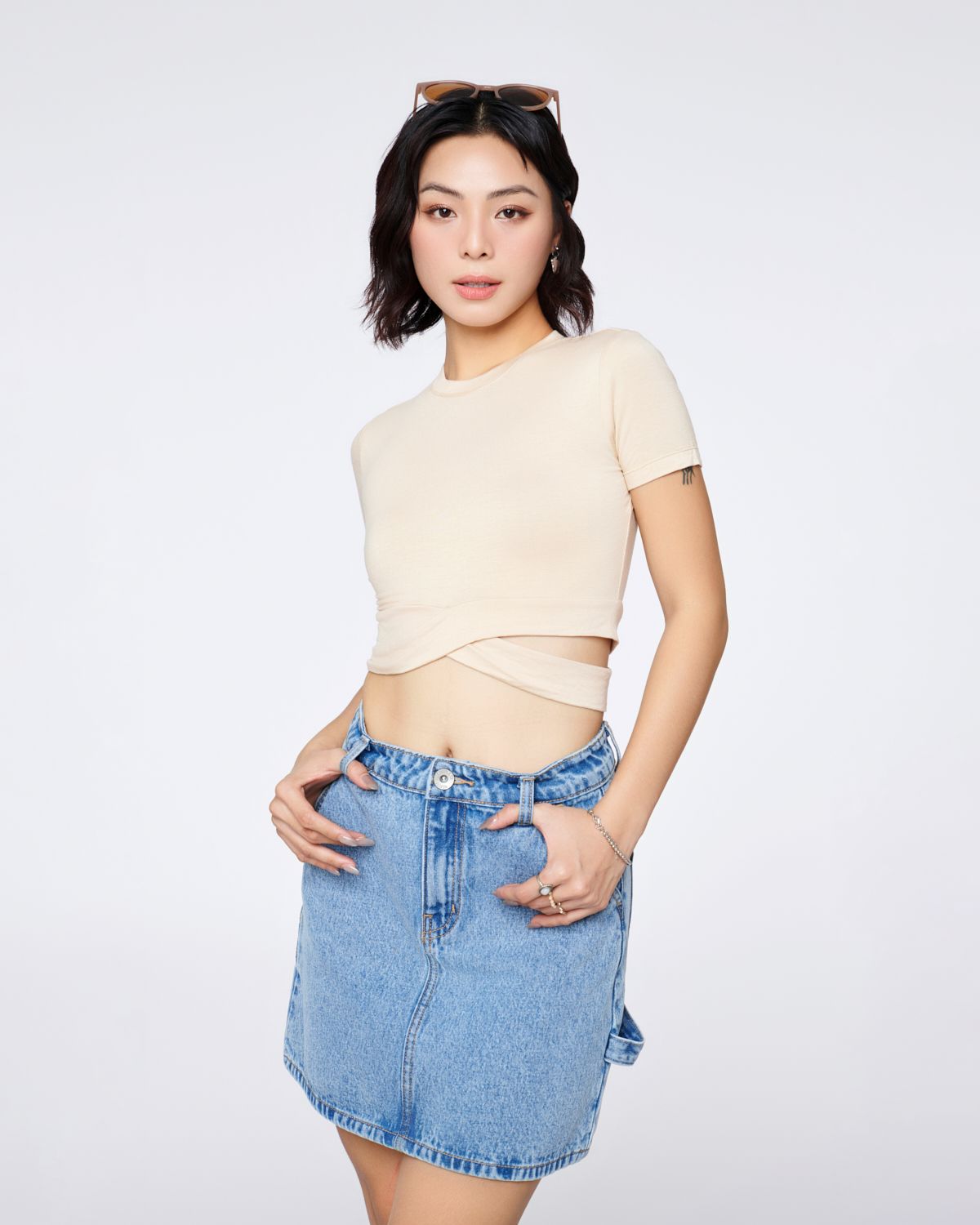 Áo Thun Nữ Croptop Banana Kiểu Thắt Dây WTS 2268 - Be Đậm