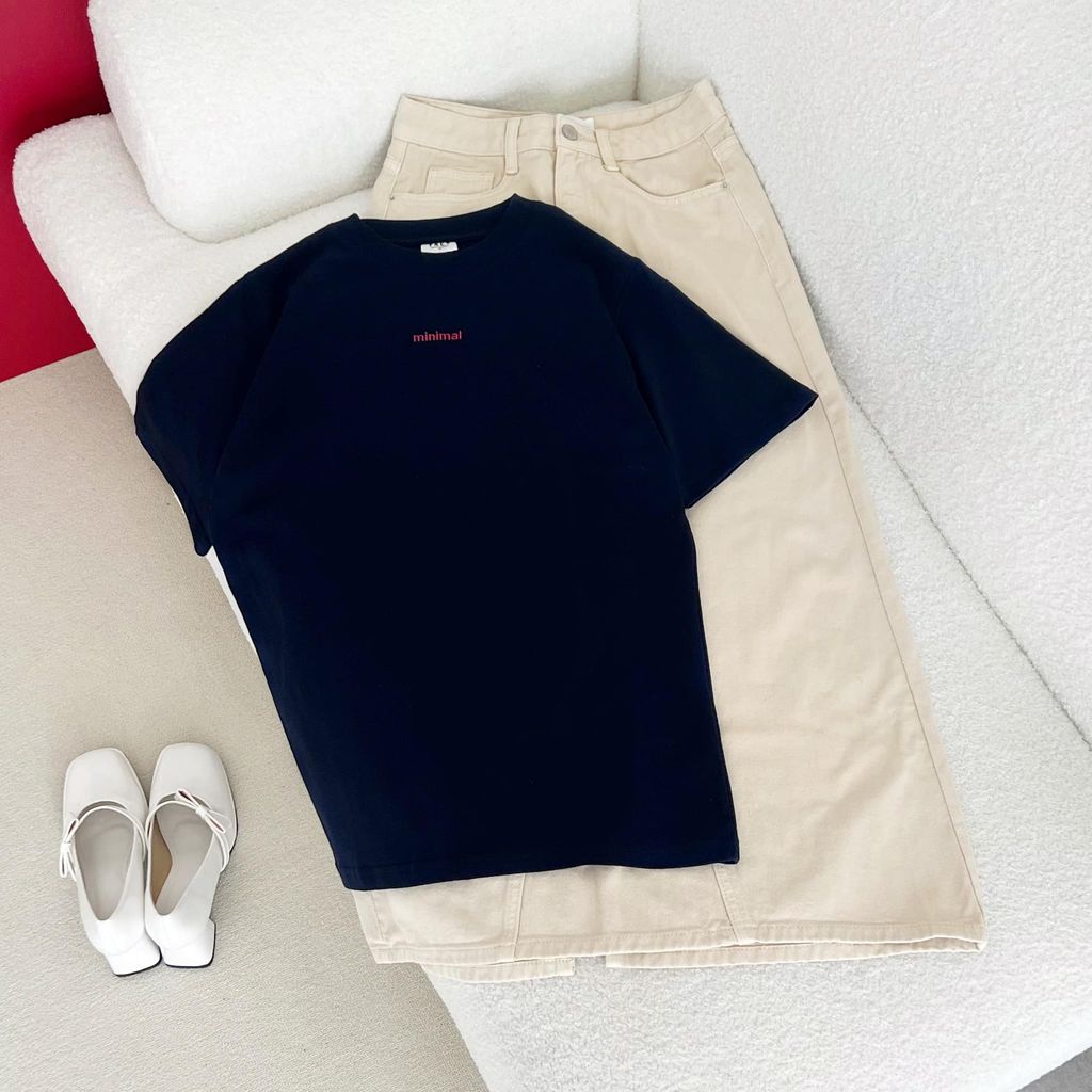 Minimal Tee