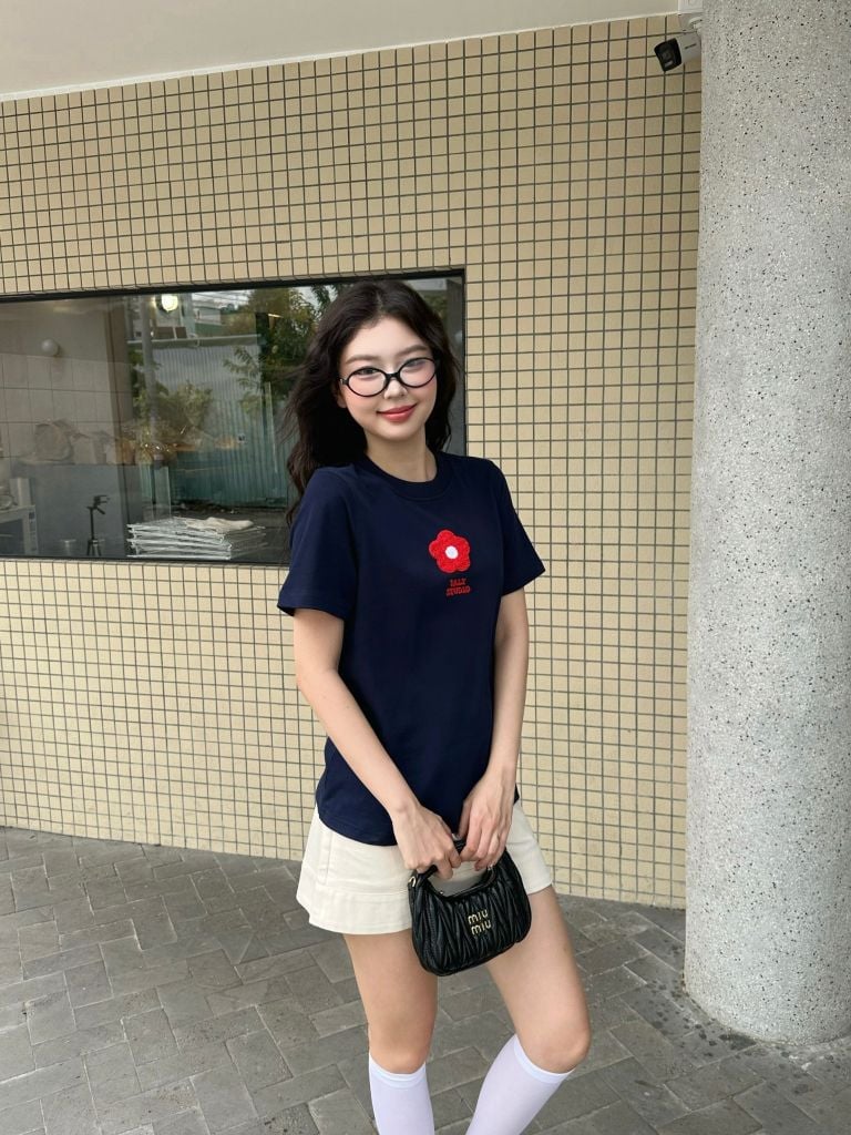 Flower Tee