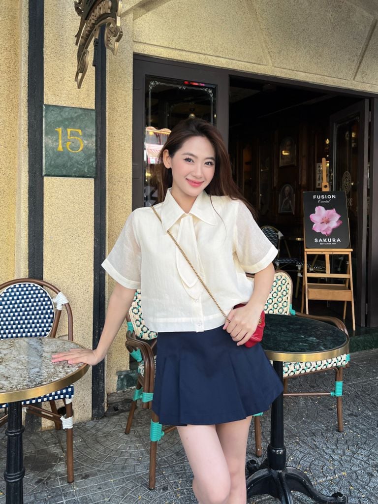 Áo sơ mi form lửng nơ cổ Nova